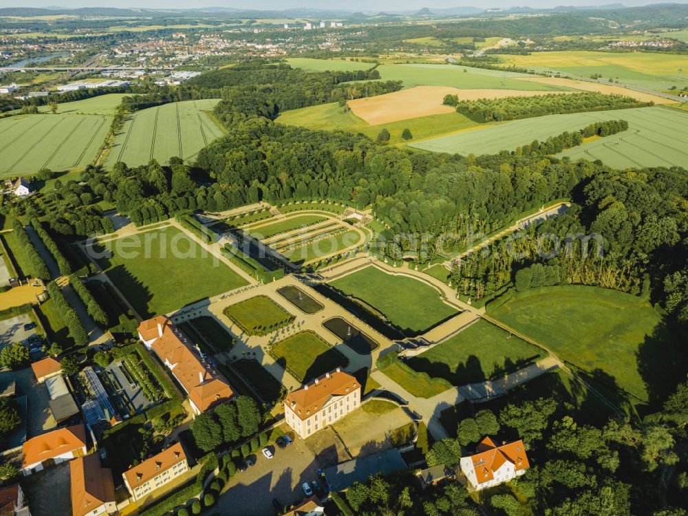 Heidenau from the bird's eye view: Paths and green areas of the park area of the castle park Barockgarten Grosssedlitz on street Parkstrasse in Heidenau in the state Saxony, Germany