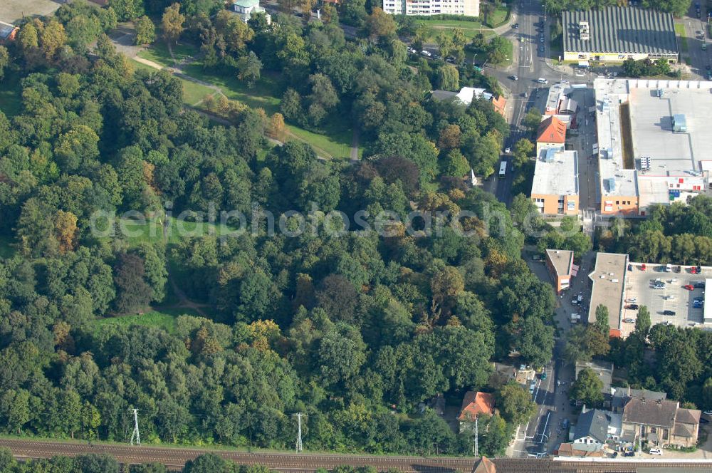 Berlin from the bird's eye view: Blick auf den Schlosspark in Berlin-Buch.