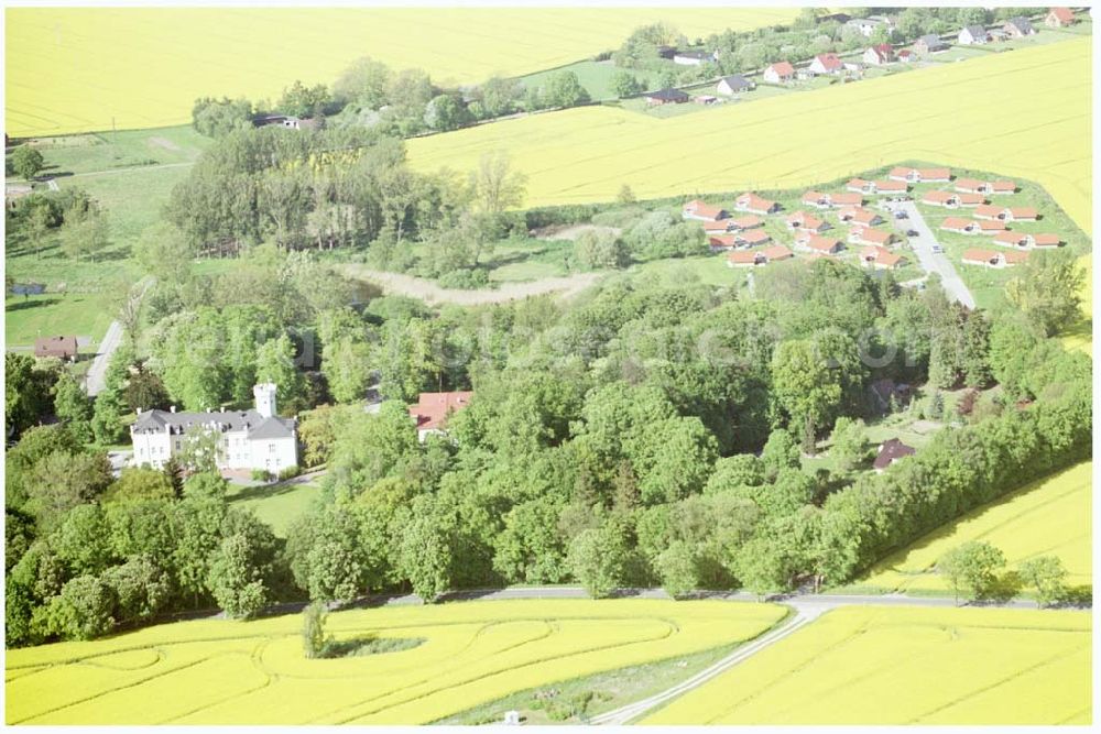 Hohendorf / MV from above - 16.05.2004 Hohendorf Schloßpark Hotel Hohendorf, Am Park 7, 18445 Hohendorf Tel: 038323/ 25 00, Fax: 038323/ 2 50 61,e-Mail: Schloss-Hohendorf@m-vp.de