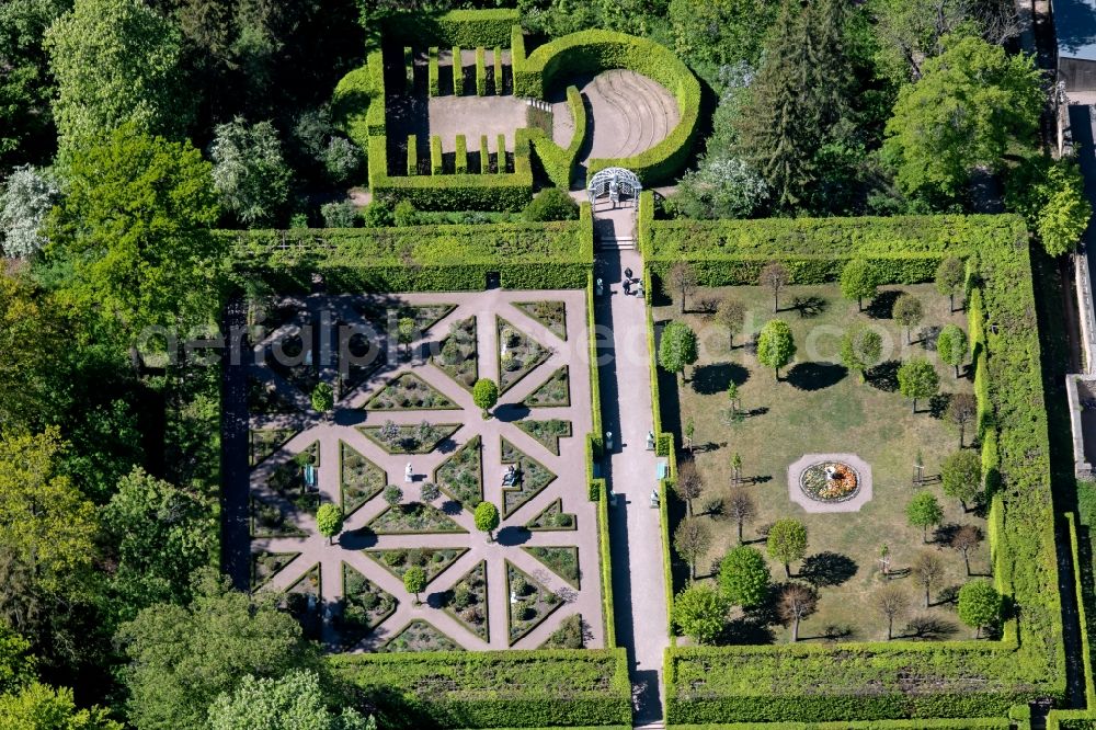 Aerial image Weimar - Castle Park Schloss Belvedere with Russian Garden in the district Belvedere in Weimar in the state Thuringia, Germany