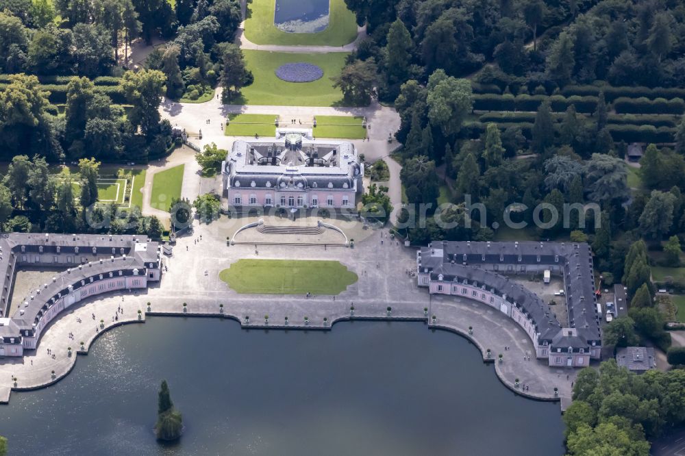 Düsseldorf from above - Park of Schloss Benrath castle in Duesseldorf in the state of North Rhine-Westphalia