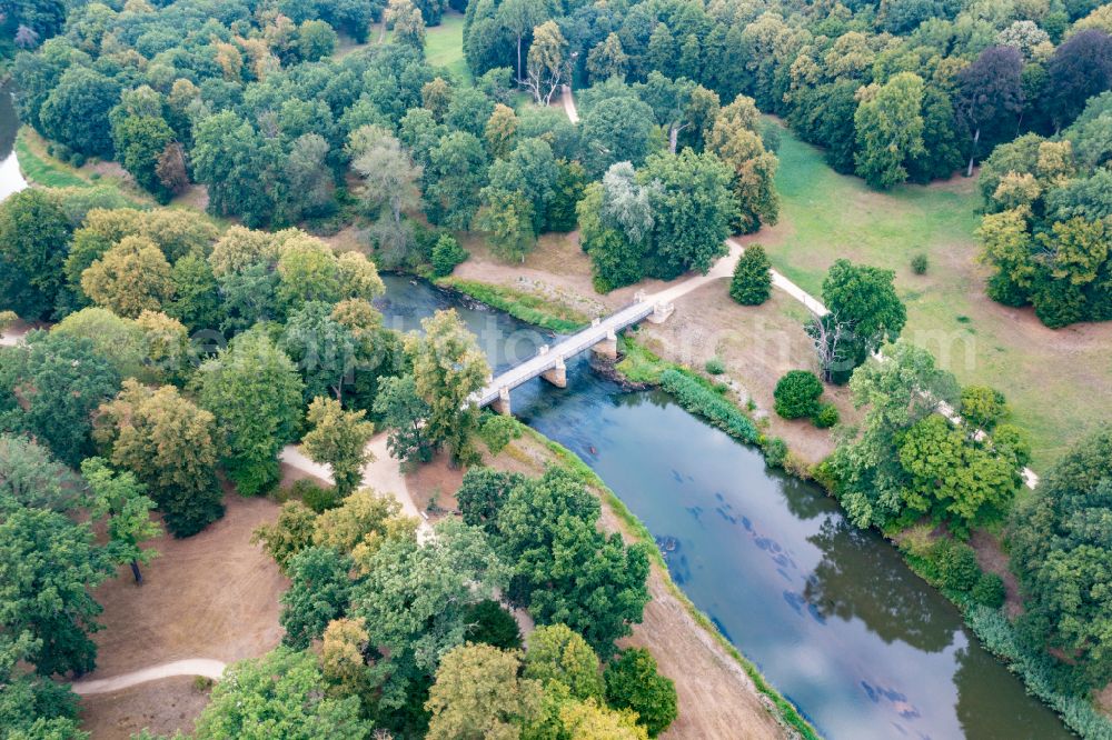 Aerial photograph Bad Muskau - Paths and green areas of the park area of the castle park on Wehrinsel of Lausitzer Neisse on street Promenadenstrasse in Bad Muskau in the state Saxony, Germany