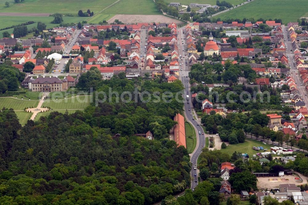 Aerial photograph Oranienbaum-Wörlitz - Castle park at Oranienbaum Palace with Orangerie in Oranienbaum-Woerlitz in Saxony-Anhalt