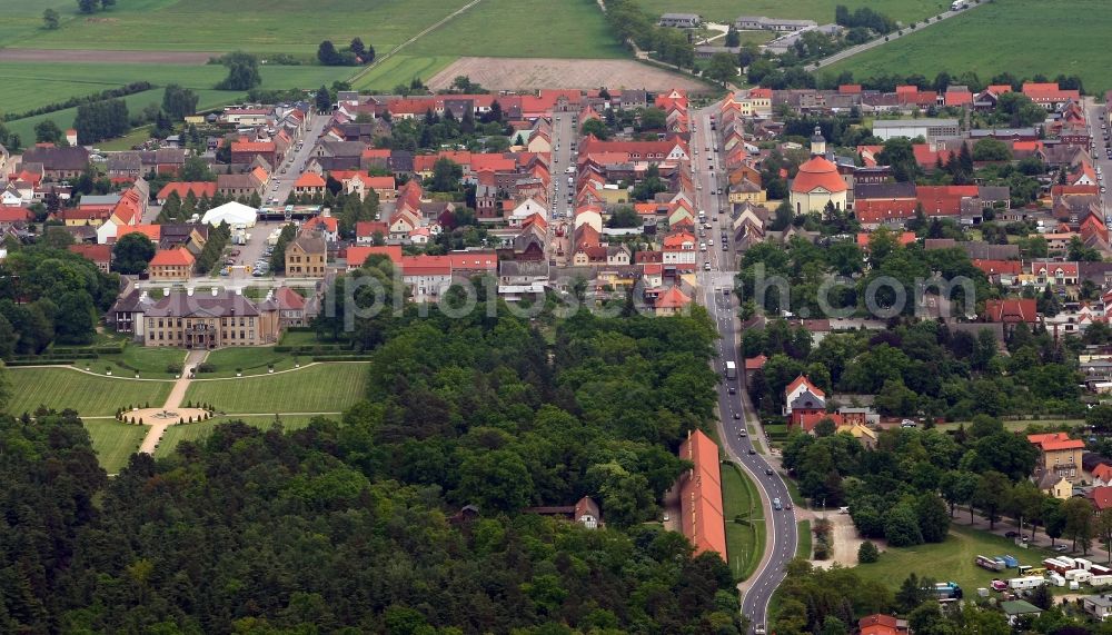 Oranienbaum-Wörlitz from above - Castle park at Oranienbaum Palace with Orangerie in Oranienbaum-Woerlitz in Saxony-Anhalt