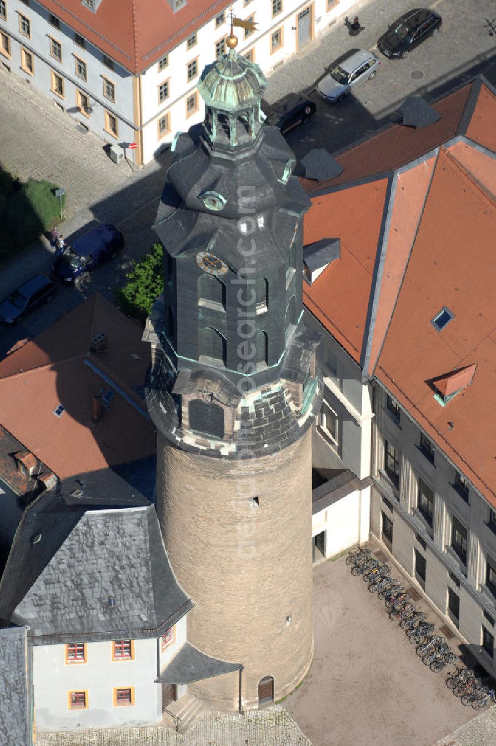 Aerial image Weimar - Blick auf den Schlossturm des Weimarer Stadtschlosses (auch Residenzschloss genannt). Das Schloss ist Teil des UNESCO-Weltkulturerbes „ Klassisches Weimar “ und seit Ende 2008 im Eigentum der Klassik Stiftung Weimar, mit Ausnahme des Gebäudeensembles der Bastille, das der Stiftung Thüringer Schlösser und Gärten gehört. View of the Tower of Weimar City Palace . The castle is a UNESCO World Heritage Site Classical Weimar since the end of 2008 and the property of the Weimar Classics Foundation.