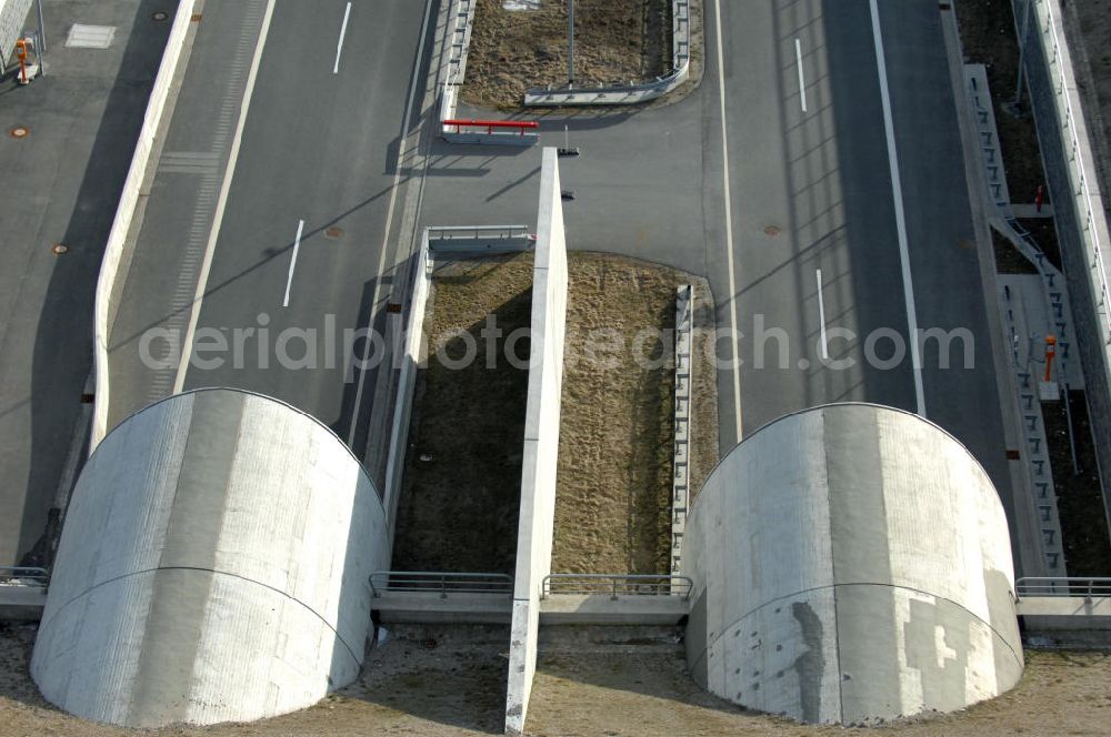 Aerial photograph Oberheldrungen - Blick auf den Schmücketunnel im Bereich der neuen Trassenführung der Autobahn A71 südwestlich von Harras / Oberheldrungen in Thüringen nach der Verkehrsfreigabe. SCHÜßLER PLAN, BARESEL; KUNZ Bau; HERMANN KIRCHNER Bauunternehmung GmbH in Projektdurchführung durch die DEGES Deutsche Einheit Fernstraßenplanungs- und -bau GmbH.View of the Schmücketunnel in the new route of the A71 motorway southwest of Harass / Oberheldrungen in Thuringia after the opening to traffic.