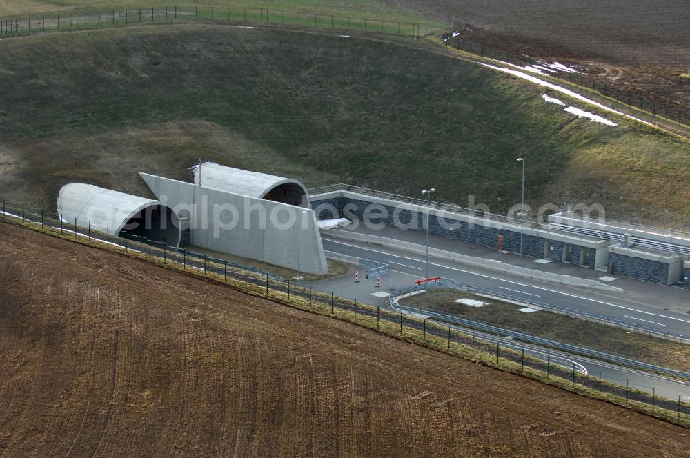 Aerial image Oberheldrungen - Blick auf den Schmücketunnel im Bereich der neuen Trassenführung der Autobahn A71 südwestlich von Harras / Oberheldrungen in Thüringen nach der Verkehrsfreigabe. SCHÜßLER PLAN, BARESEL; KUNZ Bau; HERMANN KIRCHNER Bauunternehmung GmbH in Projektdurchführung durch die DEGES Deutsche Einheit Fernstraßenplanungs- und -bau GmbH.View of the Schmücketunnel in the new route of the A71 motorway southwest of Harass / Oberheldrungen in Thuringia after the opening to traffic.