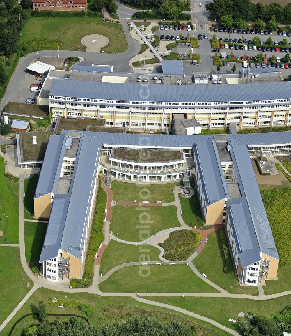 Aerial photograph Neustadt - Blick auf die Schön Klinik Neustadt. Sie befindet sich direkt am Südstrand von Neustadt an der Ostsee. View of the Schon Clinic Neustadt. It is located on the south beach of Neustadt on the Baltic Sea.