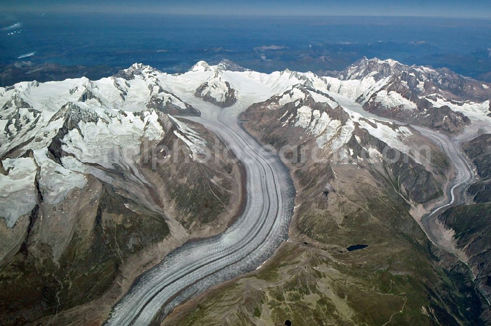 Wallis from the bird's eye view: Snow-covered mountain range in the Great Wannenhorn in the Alps in Switzerland