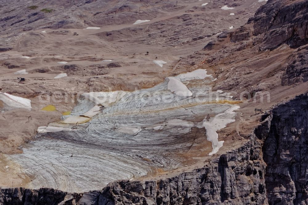 Aerial photograph Grainau - Schneeferner glacier in the rock and mountain landscape in Grainau in the state Bavaria, Germany