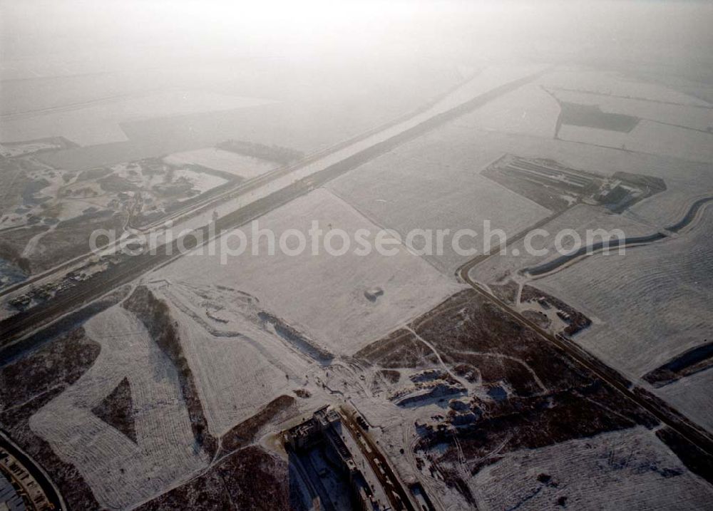 Aerial image Schönefeld /BRB - Schönefeld-Brandenburg Gewerbe- und Wohngebiet Roncasa der HVB Projekt GmbH westlich des S- und Fernbahnhofes Schönefeld 08.01.03