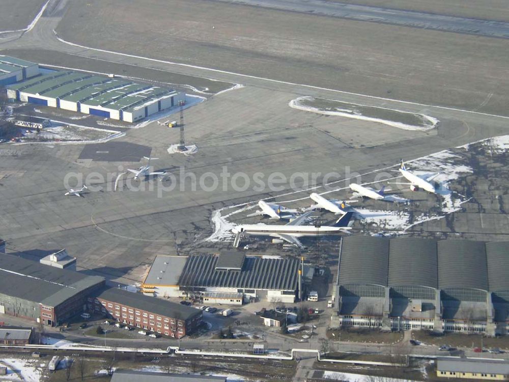 Schönefeld/Brandenburg from the bird's eye view: Flughafen Schönefeld im Bundesland Brandenburg Pilot: Grahn