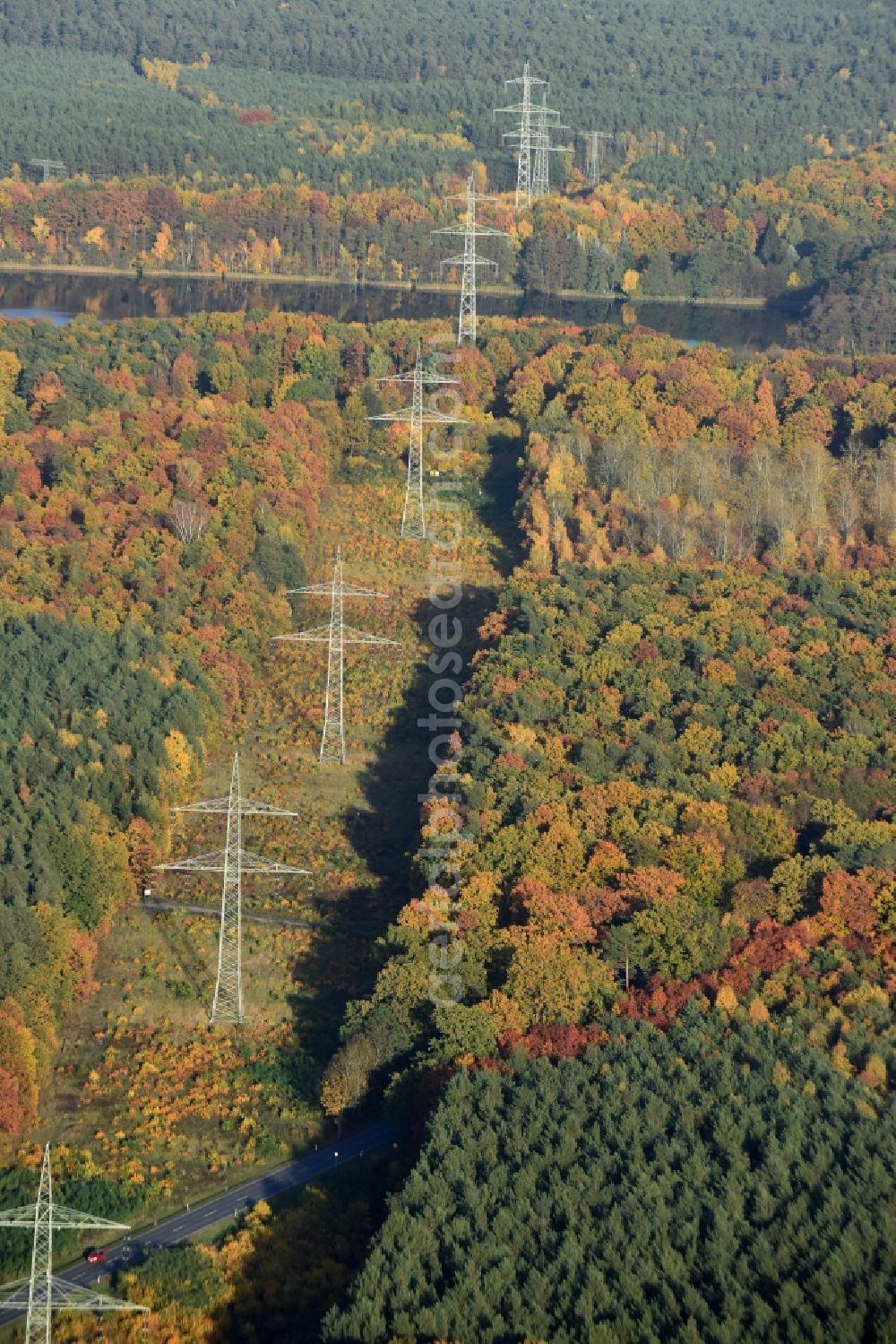 Altlandsberg from the bird's eye view: Current route of the power lines and pylons in Altlandsberg in the state Brandenburg