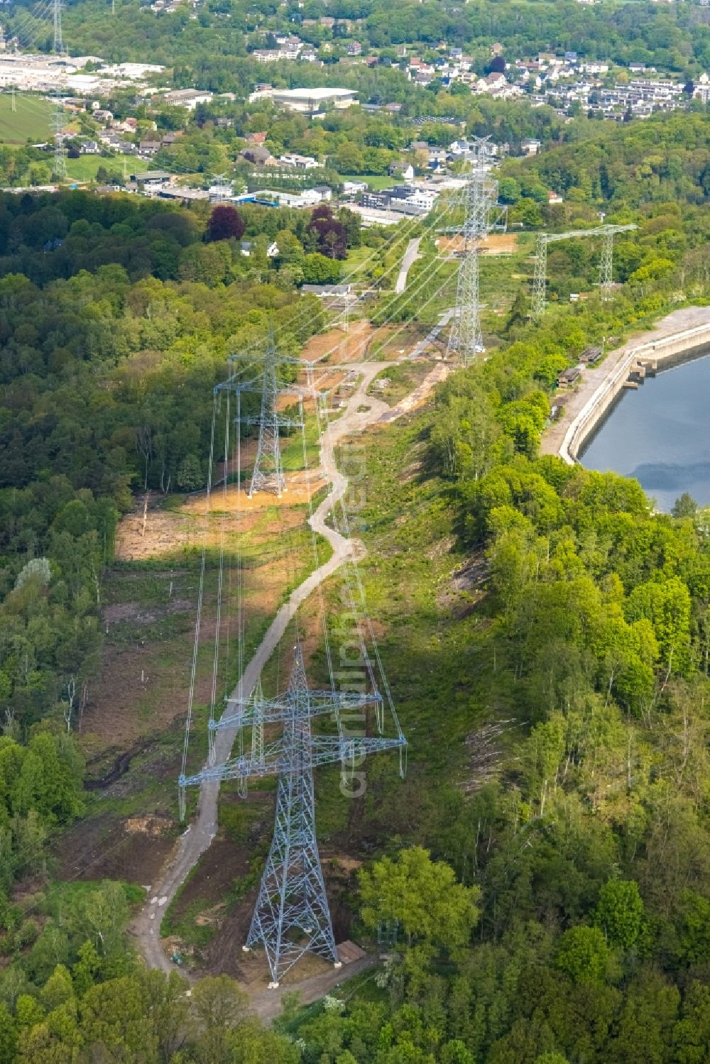 Aerial image Herdecke - Current route of the power lines and pylons in Herdecke in the state North Rhine-Westphalia, Germany