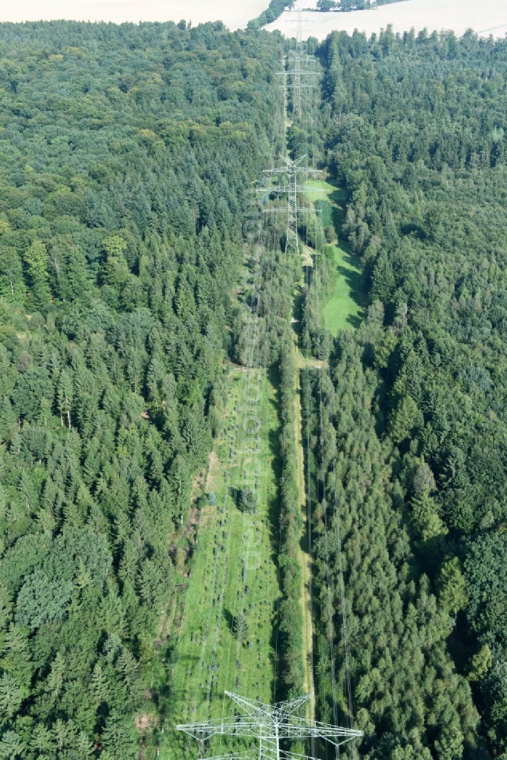 Bartelsdorf from the bird's eye view: Current route of the power lines and pylons near Bartelsdorf in the state Schleswig-Holstein