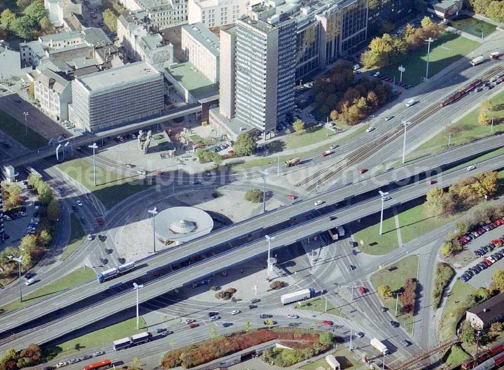 Halle / Saale from above - Schnellstraße am Thälmannplatz in Halle an der Saale / Sachsen-Anhalt.