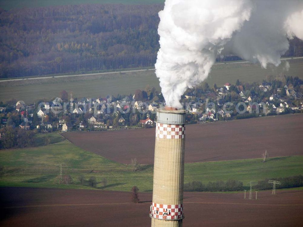 Chemnitz from the bird's eye view: 14.11.2004 Chemnitz Schornstein am Heizkraftwerk der Stadtwerke Chemnitz AG (SWC) vormals VEB Heizkraftwerk Karl Marx Stadt (HKW) Anschrift: Heizkraftwerk Chemnitz Nord,Blankenburgstraße 2 09114 Chemnitz Ansprechpartner: Carola Wulst,Telefon 0371 / 525 2020 Fax 0371 / 525 2025, Marketing, Öffentlichkeitsarbeit, Pressesprecherin, E-Mail carola.wulst@swc.de