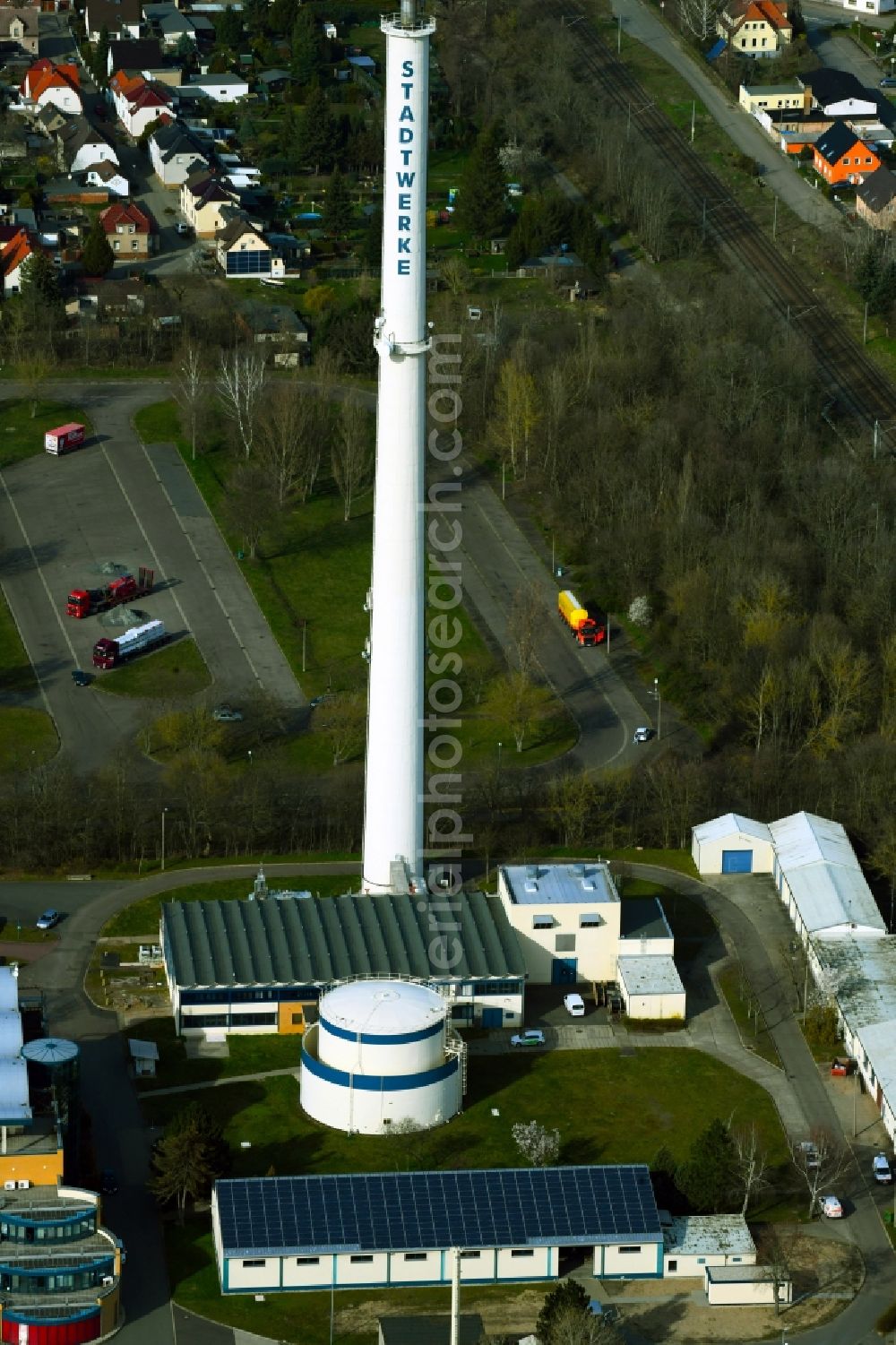 Aerial photograph Bitterfeld-Wolfen - Chimney and building of the Stadtwerke Bitterfeld-Wolfen in the state Saxony-Anhalt, Germany