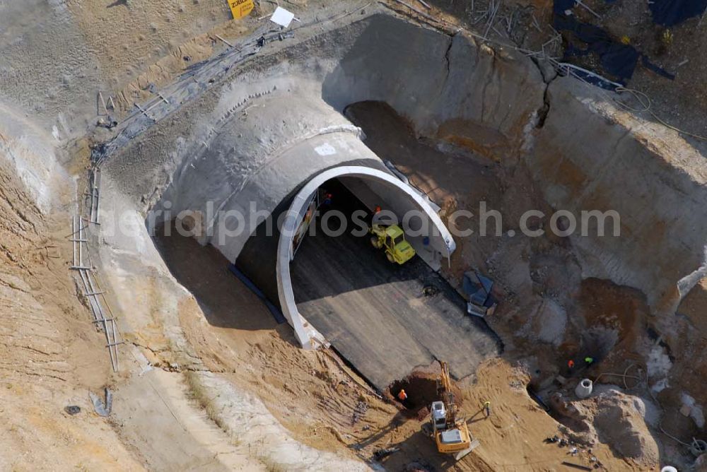 Aerial image Meißen - Blick auf die Bauarbeiten am 719 m langen Schottenbergtunnel durch die Ed. Züblin AG, Albstadtweg 3, 70567 Stuttgart - Tel.: 711 7883-0 - Telefax: 711 7883-390 - E-Mail info@zueblin.de zur Umfahrung der Stadt Meißen. Damit soll das steigende Verkehrsaufkommen entlastet werden sowie die Anwohner und die Albrechtsburg.