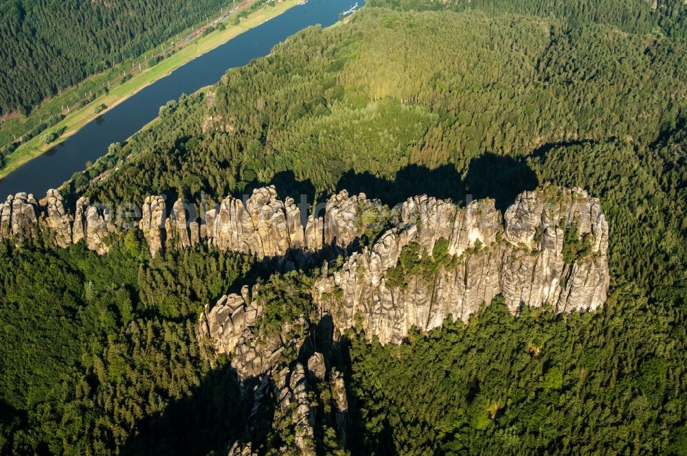 Aerial photograph Schrammsteine - Landscape on the banks of the River Elbe, the Elbe valley in Saxon Switzerland