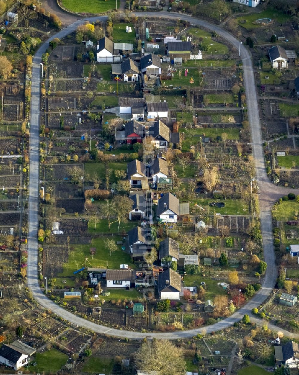 Mülheim from above - Allotments circle in a small garden at the Saarner street in Mülheim in the state of North Rhine-Westphalia