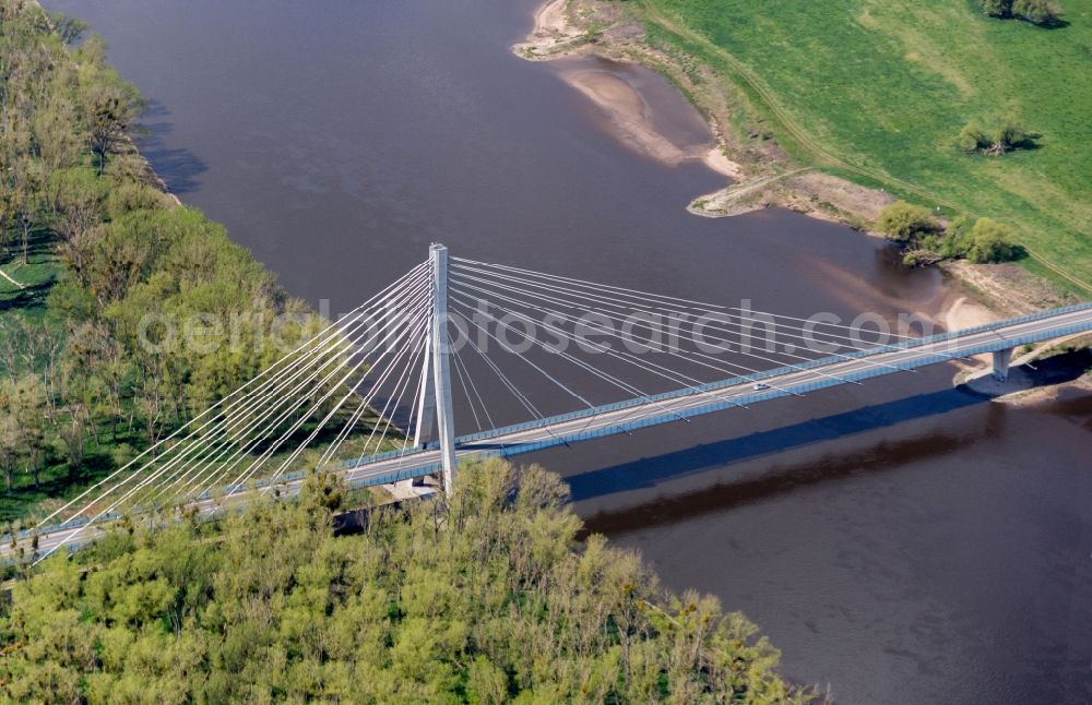 Schönebeck (Elbe) from the bird's eye view: Cable-stayed bridge road bridge construction along of Bundesstrasseasse 246a in Schoenebeck (Elbe) in the state Saxony-Anhalt, Germany