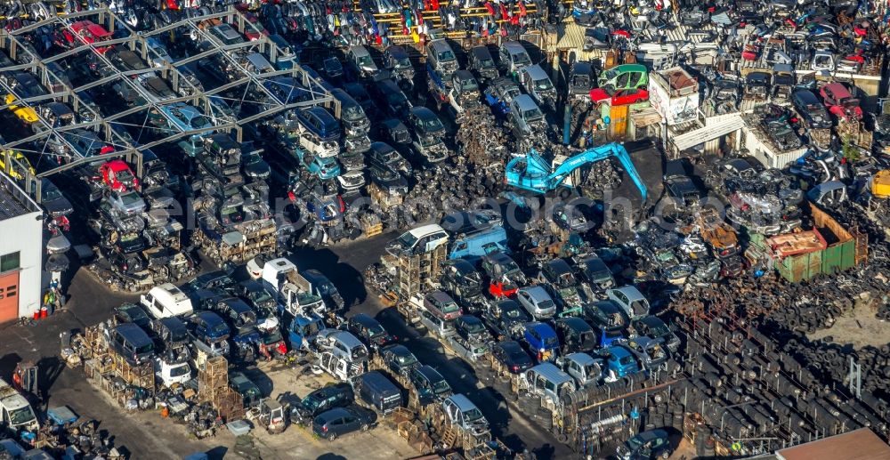 Aerial image Unna - Scrapyard for recycling of cars cars and used vehicles with decomposition and aftermarket in Unna in the state North Rhine-Westphalia, Germany