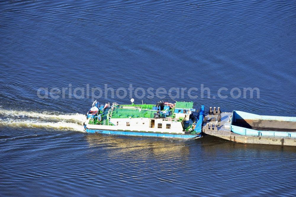 Aerial image Lehnitz OT Oranienburg - Inland waterways on the Lehnitzsee near Oranienburg OT Lehnitz in Brandenburg