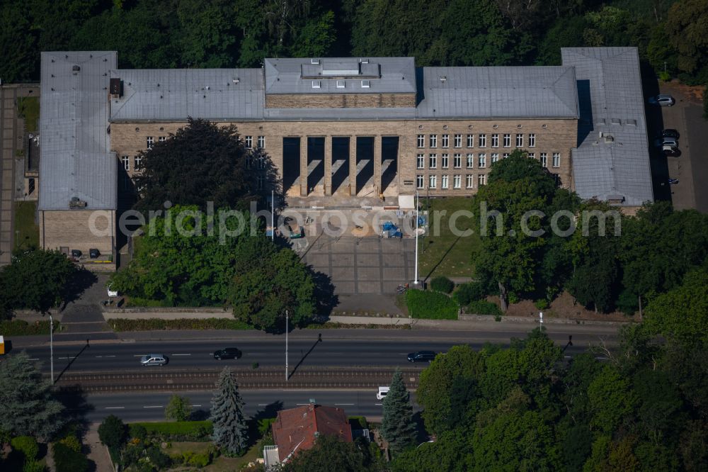 Aerial image Braunschweig - School building of the Abendgymnasium Braunschweig + Braunschweig-Kolleg in Brunswick in the state Lower Saxony, Germany