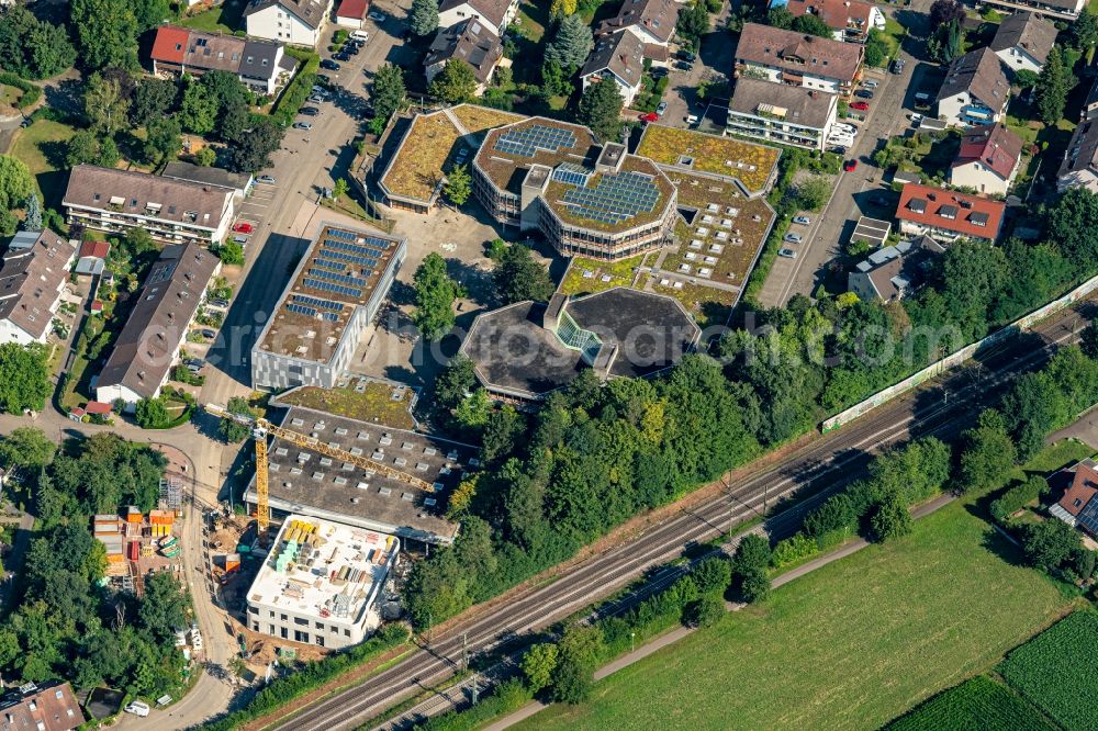 Aerial image Gundelfingen - School building of the Albert-Schweitzer Gemeinschaftsschule in Gundelfingen in the state Baden-Wuerttemberg, Germany