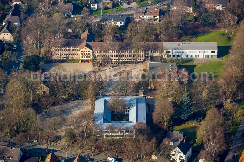 Bochum from the bird's eye view: School building of the Albert-Schweizer-Schule and the Nelson-Mandela-Schule besides the road Stiftstrasse in Bochum in the state North Rhine-Westphalia