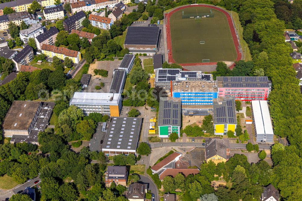 Aerial image Witten - School building of the of Berufskolleg Witten and the Otto-Schott-Realschule on Husemannstrasse - Am Viehmarkt in Witten in the state North Rhine-Westphalia, Germany