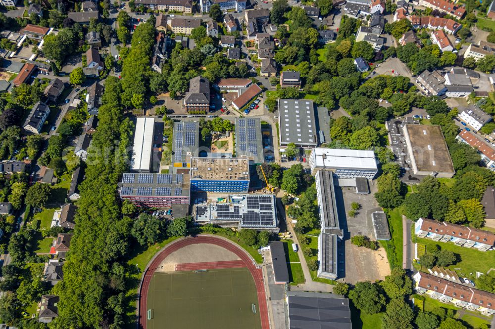 Aerial photograph Witten - School building of the of Berufskolleg Witten and the Otto-Schott-Realschule on Husemannstrasse - Am Viehmarkt in Witten in the state North Rhine-Westphalia, Germany