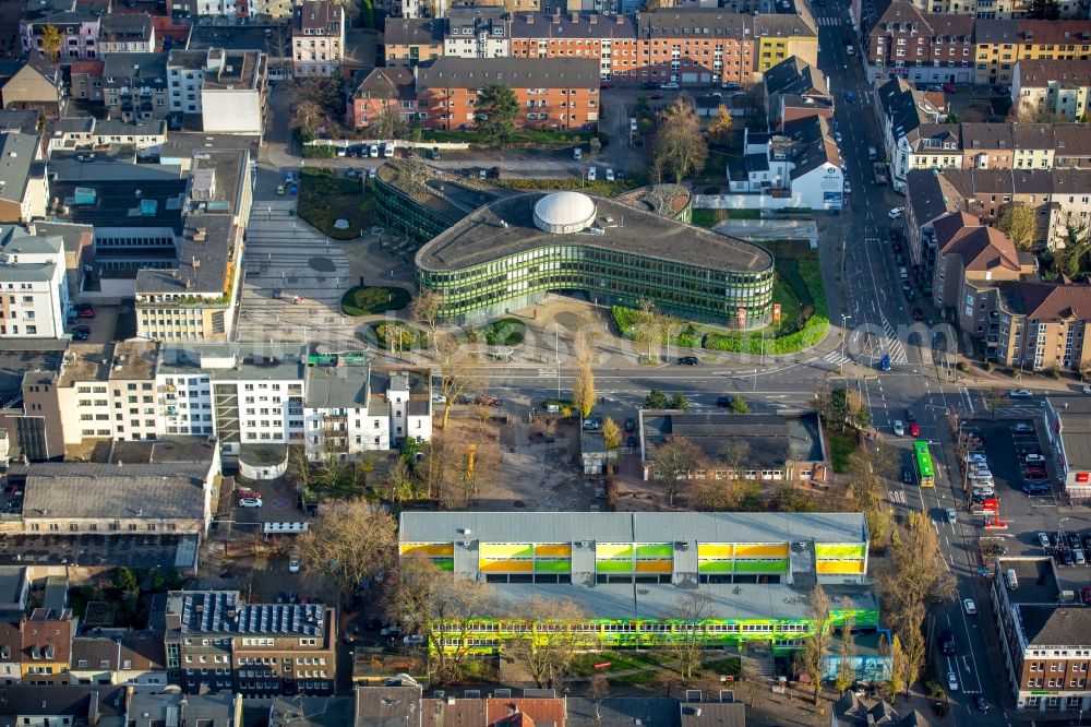 Oberhausen from above - School building of the Brueder-Grimm-Schule on Lothringer Strasse in Oberhausen in the state North Rhine-Westphalia