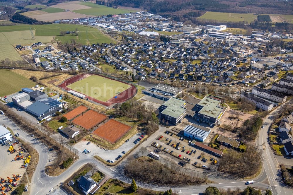 Schmallenberg from the bird's eye view: School building of the Christine-Koch-Schule with sports field on Obringhauser Strasse in Schmallenberg in the state North Rhine-Westphalia, Germany