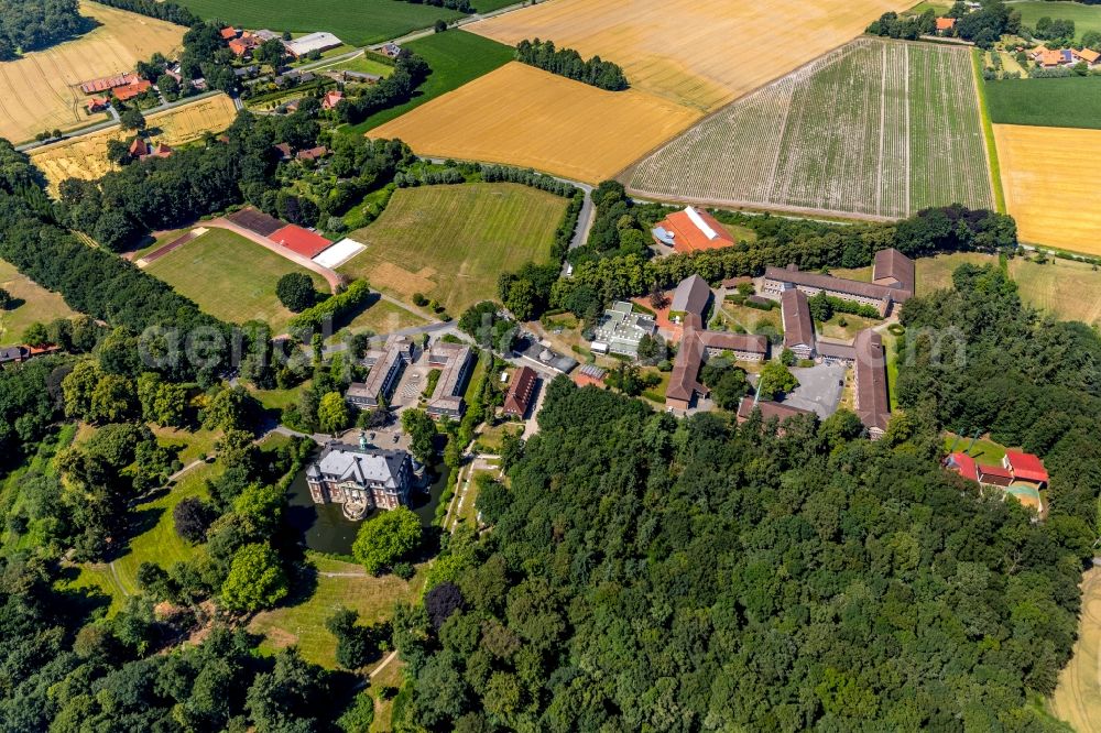 Aerial image Loburg - School building of the Collegium Johanneum Gymnasium and Internat on castle Loburg in Loburg in the state North Rhine-Westphalia, Germany