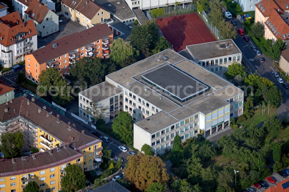 Aerial image Würzburg - School building of the Dag-Hammarskjoeld-Gymnasium on place Frauenlandplatz in the district Frauenland in Wuerzburg in the state Bavaria, Germany