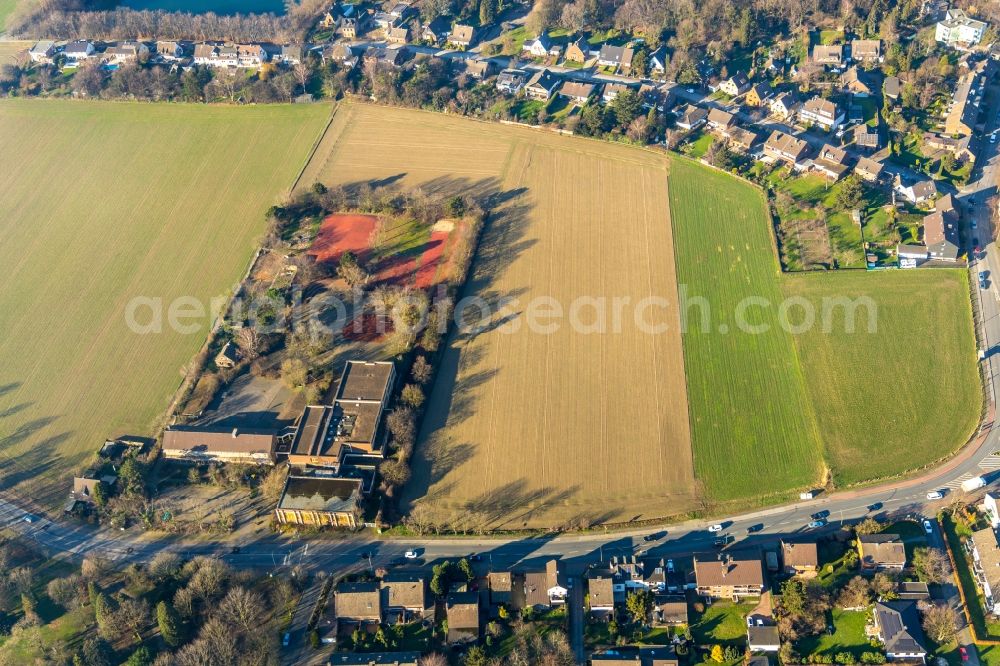 Duisburg from the bird's eye view: School building of the Dahlingschule Duisburg on Dahlingstrasse in the district Friemersheim in Duisburg in the state North Rhine-Westphalia, Germany