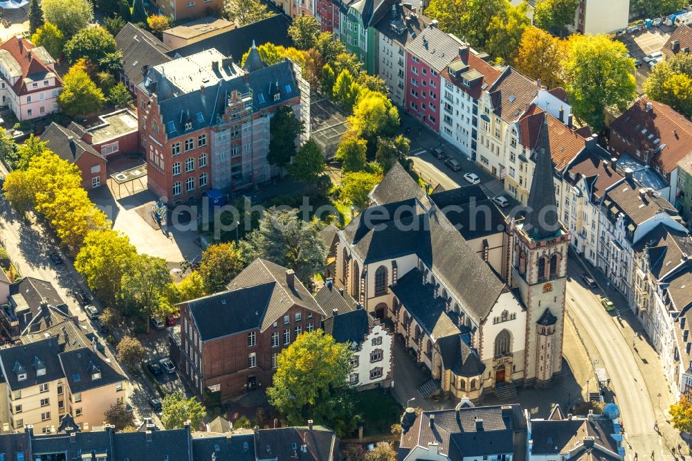 Hagen from the bird's eye view: School building of the Emil-Schumacher-Schule in Hagen in the state North Rhine-Westphalia, Germany