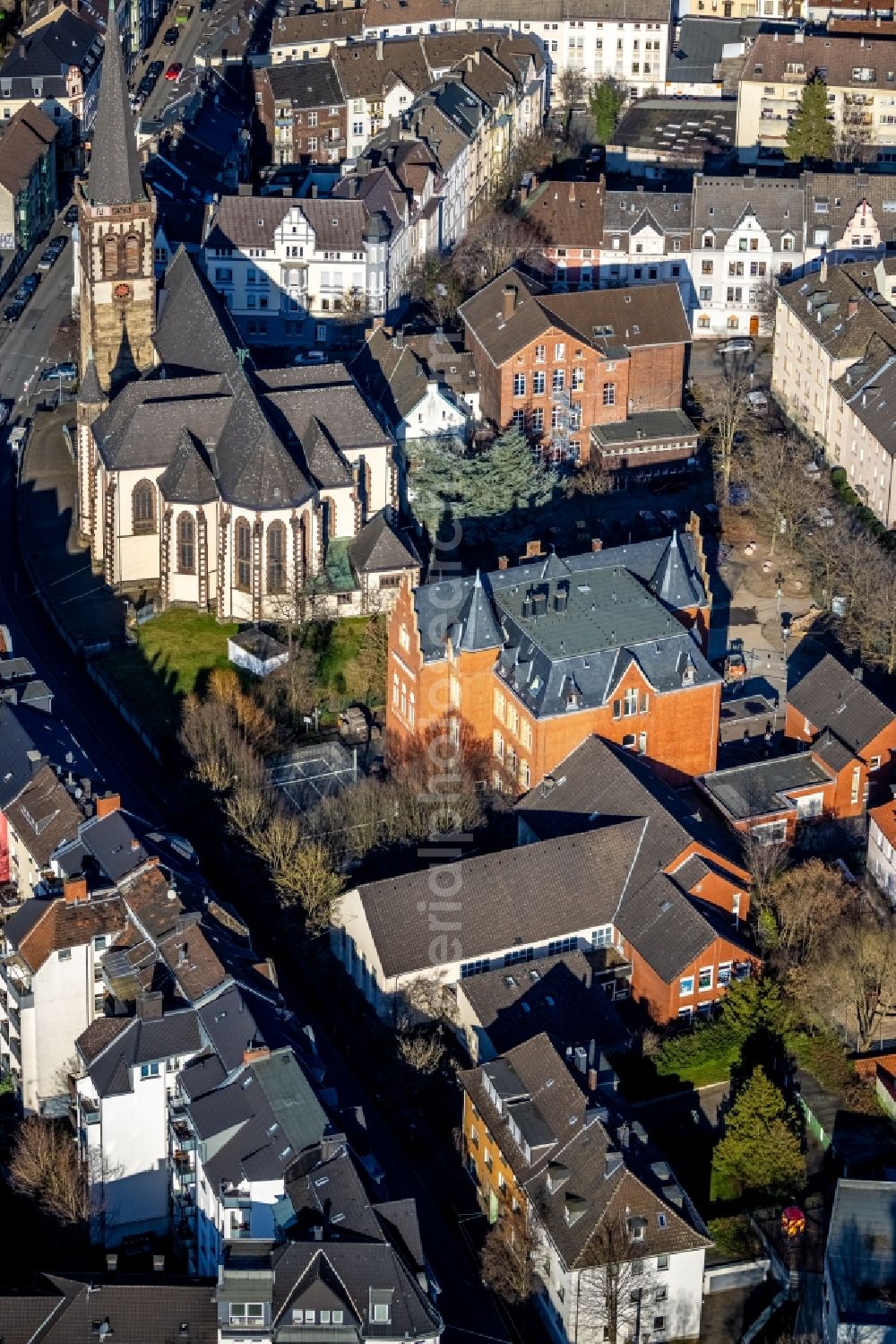 Hagen from above - School building of the der Emil-Schumacher-Schule on Siemensstrasse in Hagen at Ruhrgebiet in the state North Rhine-Westphalia, Germany