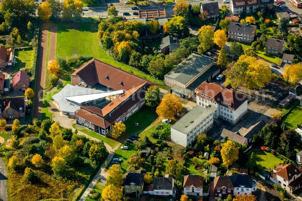 Aerial photograph Hamm - School building of the Falkschule in Hamm in the state North Rhine-Westphalia