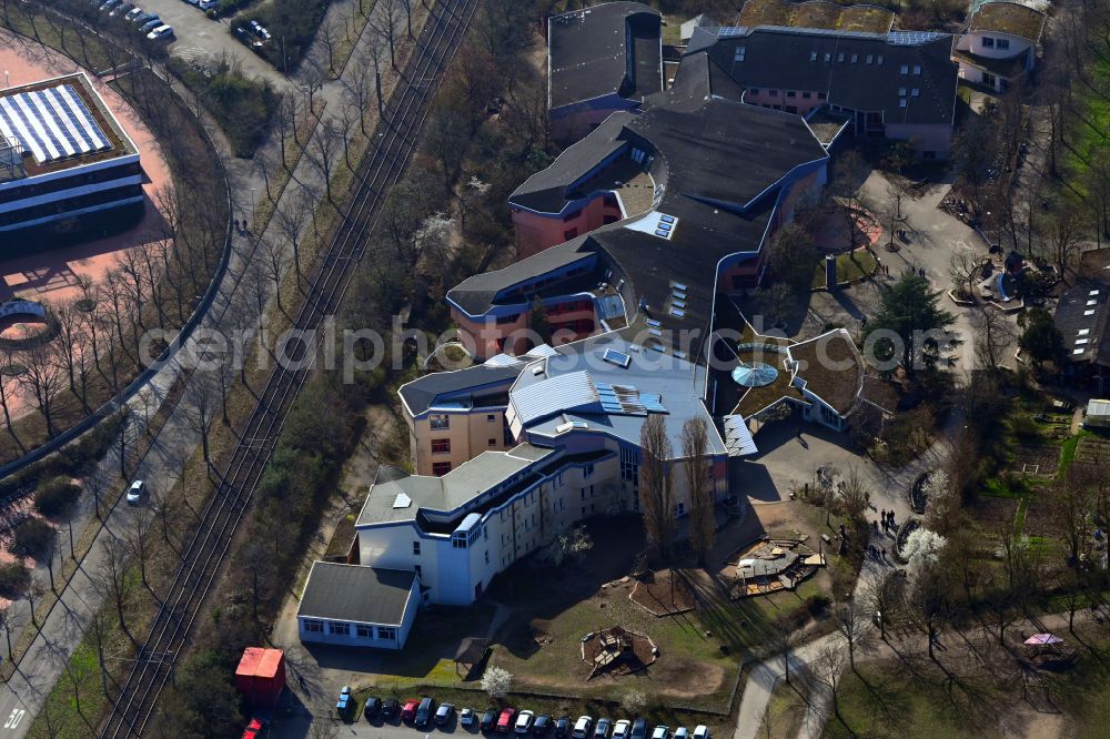 Aerial image Karlsruhe - School building of the Freie Waldorfschule on street Neisser Strasse in the district Waldstadt in Karlsruhe in the state Baden-Wuerttemberg, Germany