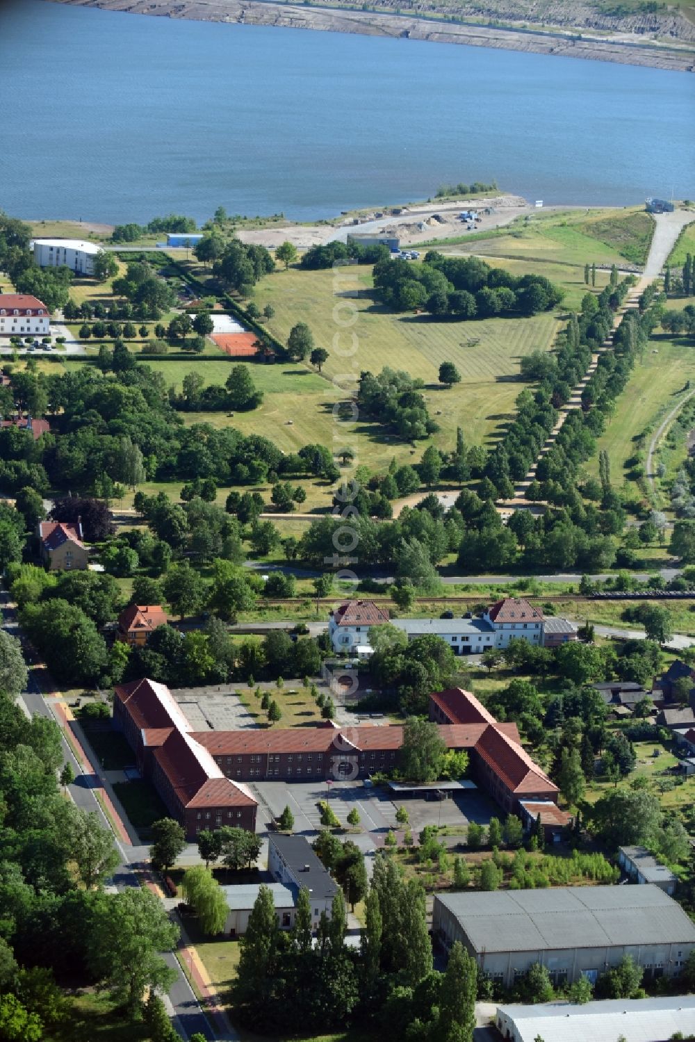 Großräschen from the bird's eye view: School building of the Friedrich-Hoffmann-Oberschule Grossraeschen on Seestrasse in Grossraeschen in the state Brandenburg, Germany