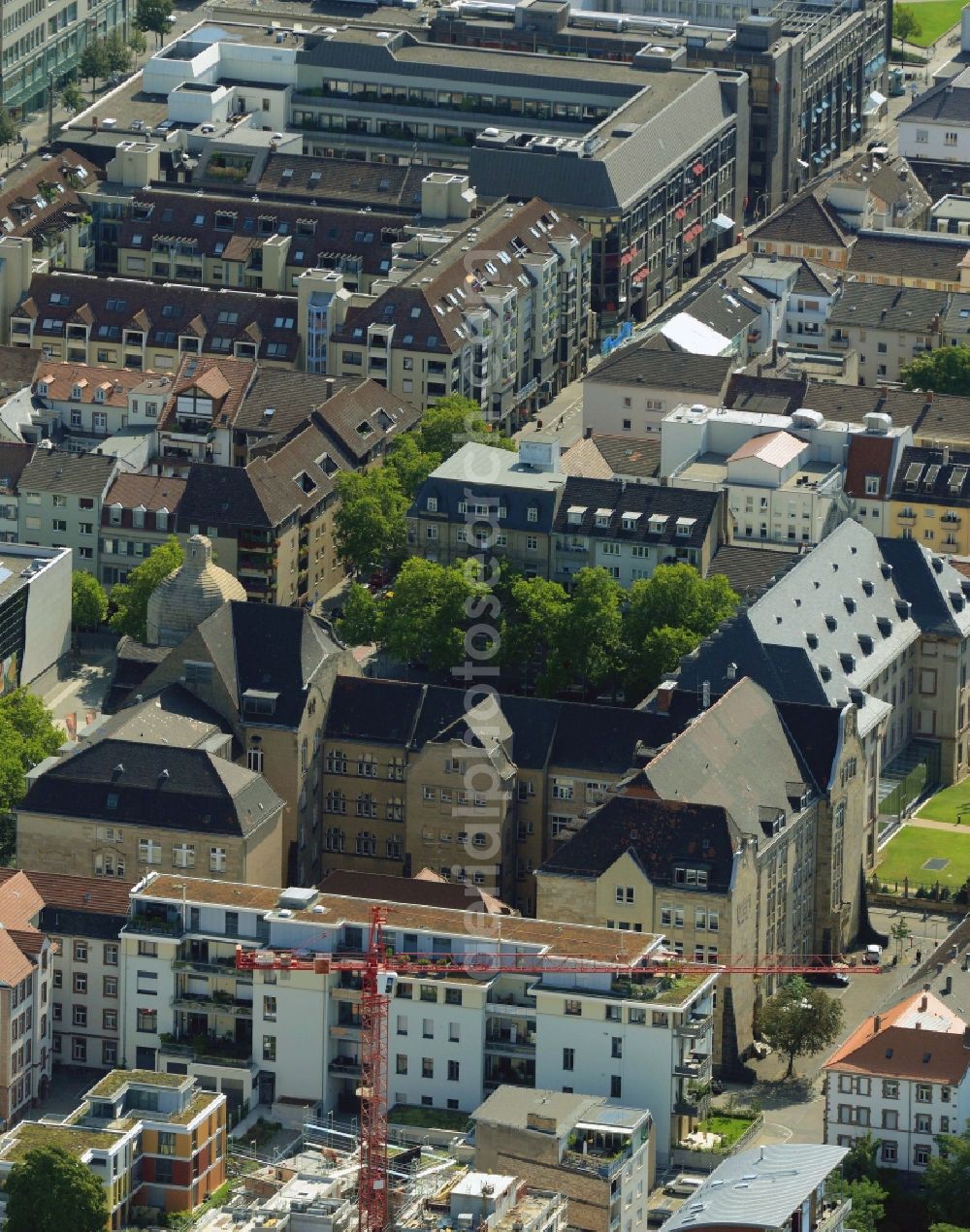 Ludwigshafen am Rhein from the bird's eye view: School building of the Friedrich-List-Schule C6 1 in Ludwigshafen am Rhein in the state Rhineland-Palatinate