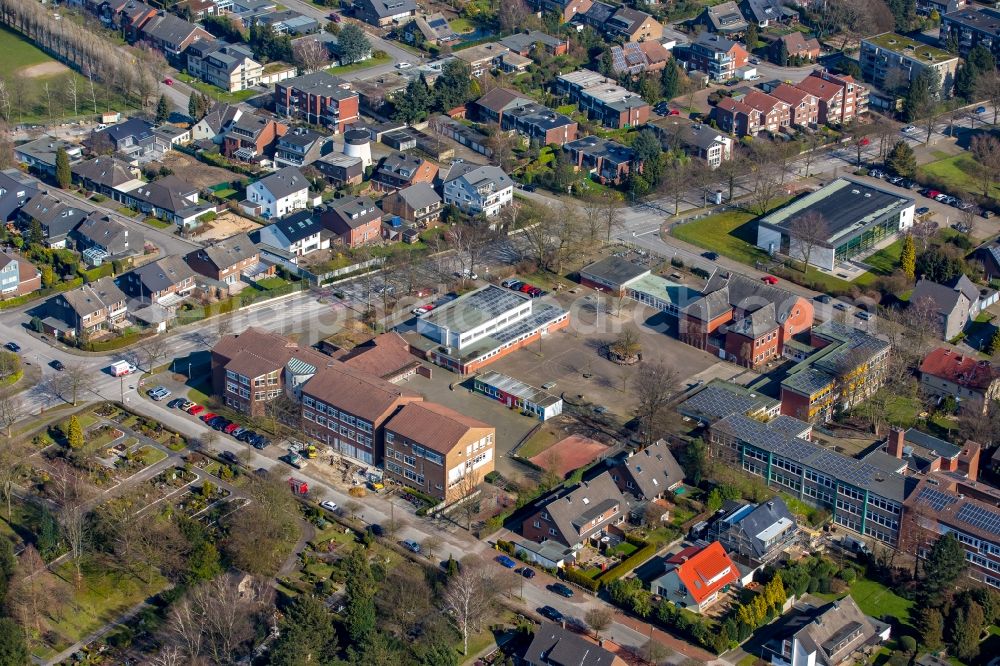 Bottrop from the bird's eye view: School building of the community high schools Kirchellen and in Bottrop in the state North Rhine-Westphalia