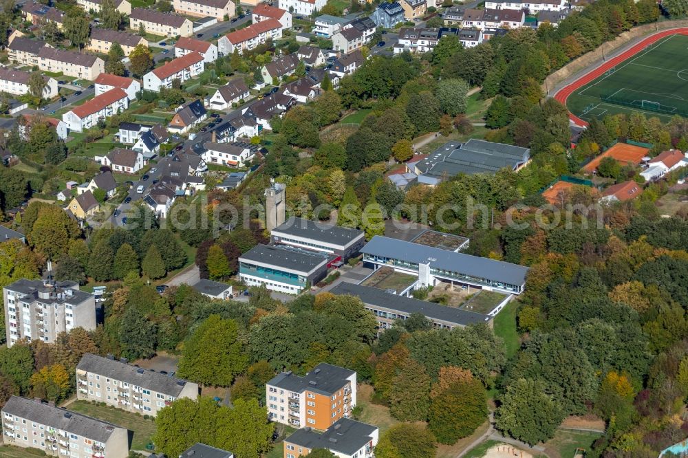 Aerial photograph Hagen - School building of the Gemeinschaftshauptschule Vorhalle on Vossacker in Hagen in the state North Rhine-Westphalia, Germany