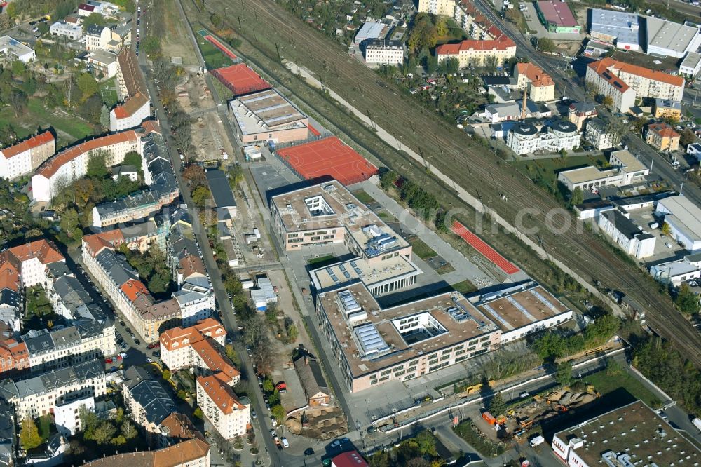 Dresden from above - School building of the Gemeinschaftsschule Pieschen and the Gymnasium Dresden-Pieschen on the Gehestrasse in Dresden in the state Saxony, Germany