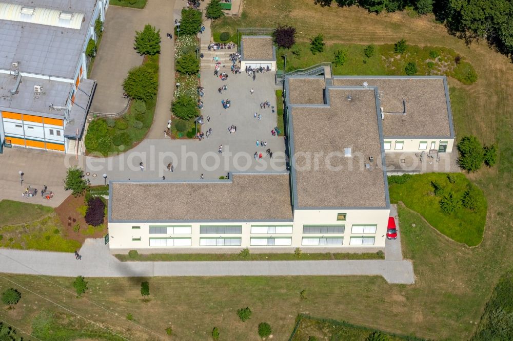 Wetter (Ruhr) from the bird's eye view: School building of the Georg-Mueller-Schule on Genossenschaftsweg in Wetter (Ruhr) in the state North Rhine-Westphalia, Germany