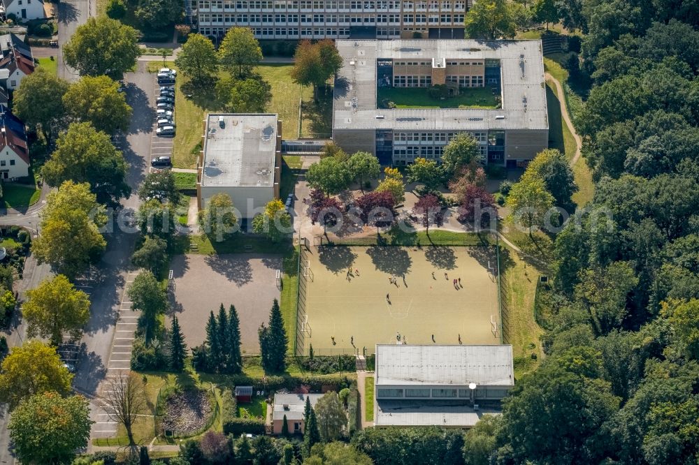 Aerial photograph Dortmund - School building of the Gesontschule Bruenninghausen on Kluesenerskonp in Dortmund in the state North Rhine-Westphalia, Germany