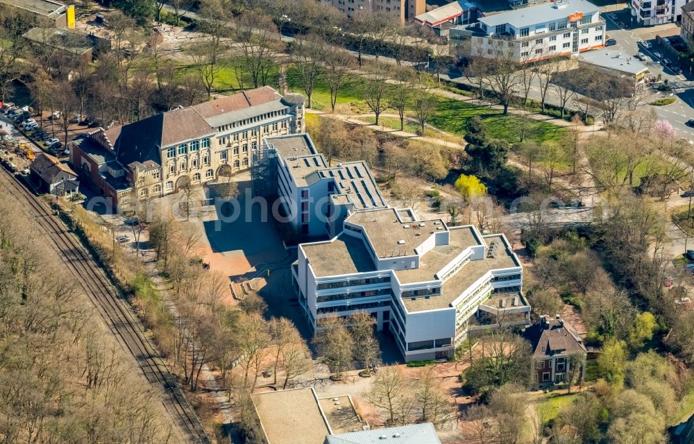 Aerial photograph Hagen - School building of the Gesontschule Haspe on Kirmesplatz in Hagen in the state North Rhine-Westphalia, Germany